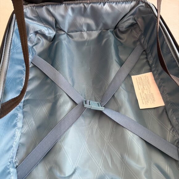 Samsonite 4-Wheel Spinner Suitcase, Frequent Flyer, Soft Nylon - Picture 10 of 11